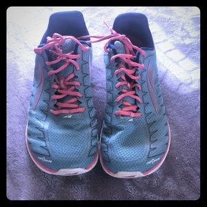 Altra shoes size 8.5